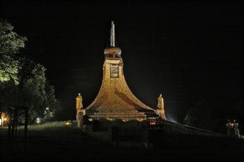 Prace - Mohyla míru (© Roman Dohnálek, 05/2008)