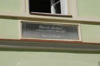 pamětní deska (© Milan Caha  11/2024)