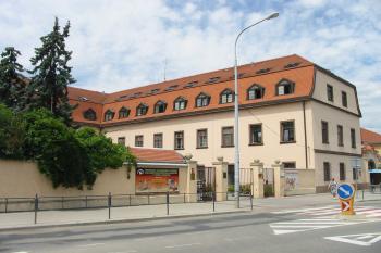 sev.křídlo zámku (© D Dohňanský, 06/2016)