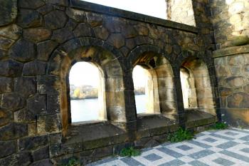 křídlo jižního portálu (© Milan Caha  11/2024)