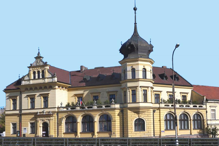 Muzeum a Základní umělecká škola