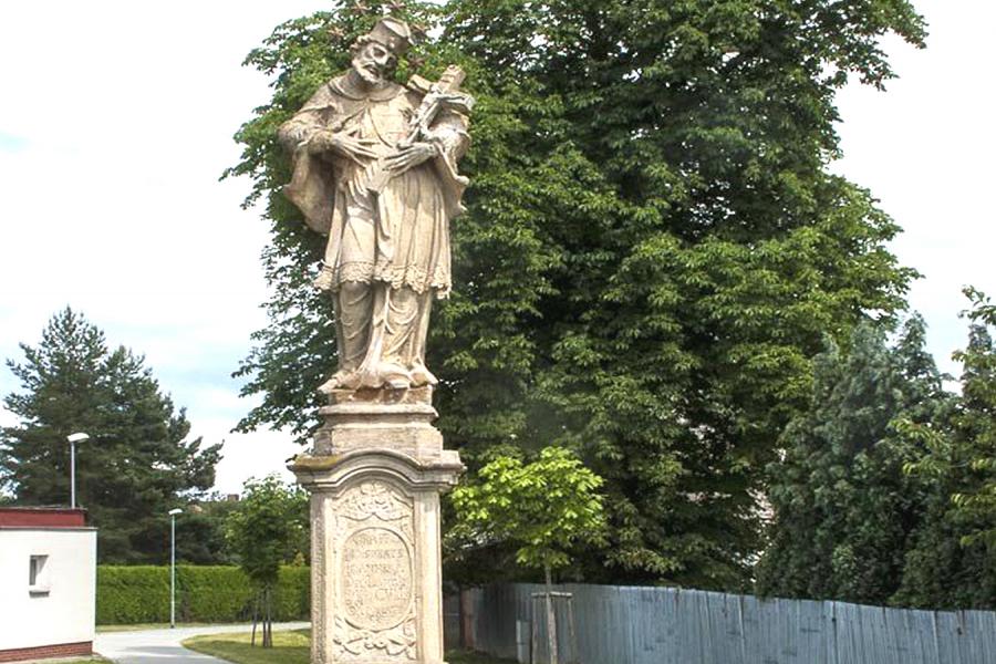 socha sv. Jana Nepomuckého