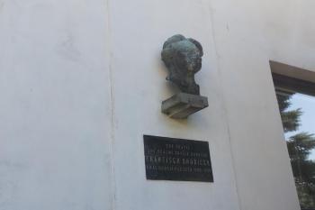 Ondříčkova pamětní deska (© NN-archiv  06/2024)