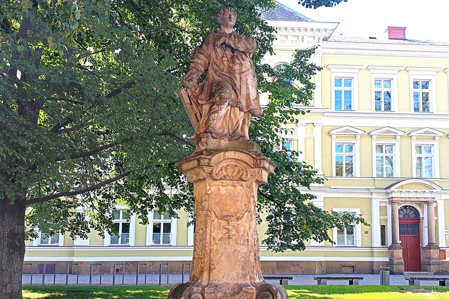 socha sv. Vavřince