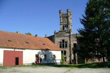 Český Rudolec - zámek od parkoviště (© Pavel Jarý,  07.07.2007)