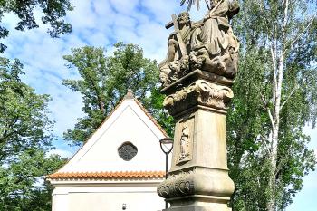 Sousoší Nejsvětější Trojice v Ústí nad Orlicí. (© Pavel Vítek  09/2023)