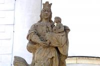 socha Knířovské  Madony