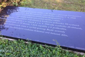 Leskovice-pamětní deska (© Luboš Pavel 08/2018)
