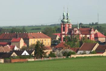 pohled na Zlonice od severozápadu ( © Milan Caha 05/2008)