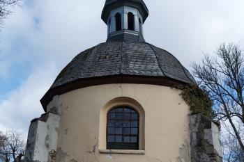 kaple v Hořením Starém Dubu (© Michael Kalfeřt  03/2021)