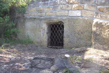 Tesaná místnost v horní části hradu (© Jan Šebek, 05/2009)