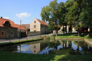 Ves Lukov (© Creative Commons  07/2014)
