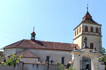 Kostel Zvěstování Panny Marie v Knířově, místní části Vysokého Mýta. (© Pavel Vítek 09/2023)