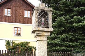 Boží muka v obci Zdislava. (© Pavel Vítek 09/2023)