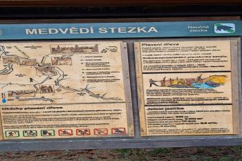 informační panel (© Zdeněk Peltan  03/2024)