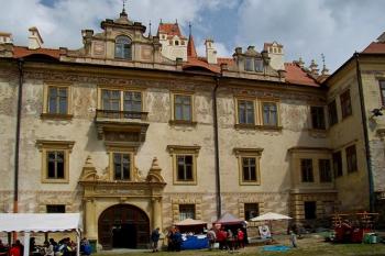fasáda od nádvoří (© Petr Pospíšil, 06/2013)