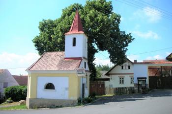 Hoslovice-kaple (© B. Stejskalová  07/2019)