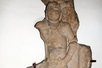torzo náhrobníku Jorge von Schweinitz († 1567) (© Pavel Zany Komárek 6. 5. 2007)