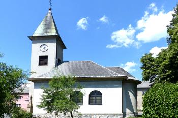 Kaple sv. Cyrila a Metoděje v obci Lukavice v okrese Šumperk. (© Pavel Vítek 09/2023)
