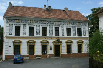 Peruc - radnice (© Petr Tűrkott, 07/2011)