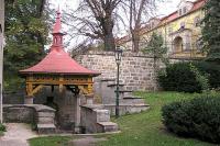 Boženina studánka a Oldřichův dub