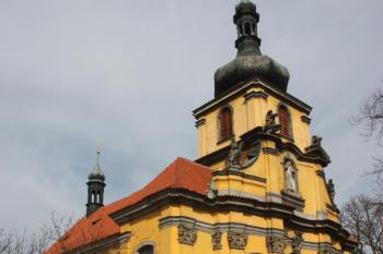 Hlavní (východní) průčelí kostela ( © Ivan Grisa 03/2010)