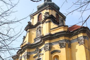 Hlavní průčelí od severu ( © Ivan Grisa 03/2010)