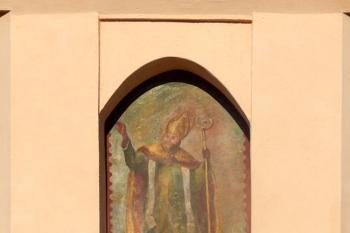 Výklenková kaple sv. Vojtěcha ve Veltrubech u Kolína. (© Pavel Vítek 11/2023)