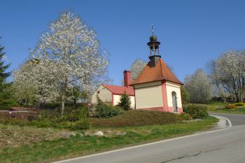 celkový pohled na kapli z jihovýchodu (© Jaroslav Špiroch  04/2024)