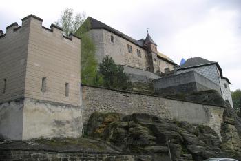 Hrad Kost (© Vlastislav Mareček, 04/2011)