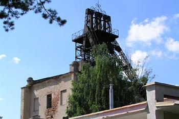 Zbýšovská věž ( © Roman Řezáč 07/2004)