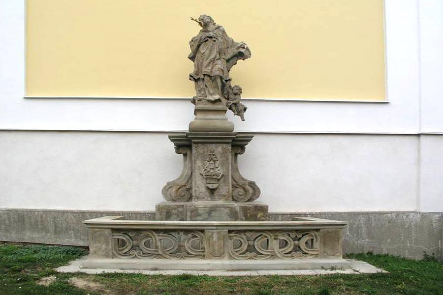 socha sv. Jana Nepomuckého