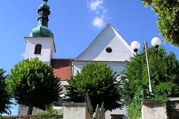 Pohled od jihu ( © Roman Řezáč 07/2004)