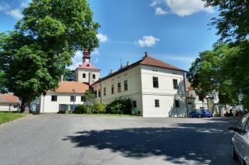 Zámek Horky nad Jizerou ( © František Kinař 05/2017)