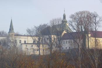 Frýdecký zámek od jihu ( © Jan P. Štěpánek 11/2006)