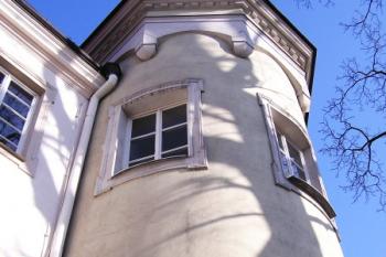 Nárožní věžice v jihozápadním nároží tzv. předzámčí ( © Jan P. Štěpánek 02/2007)
