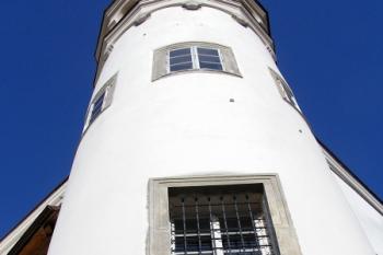 Nárožní věžovitý arkýř v jz. nároží vnitřního zámku (hradu) ( © Jan P. Štěpánek 02/2007)
