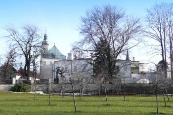panorama zámku od severu ( © Jan P. Štěpánek 03/2009)