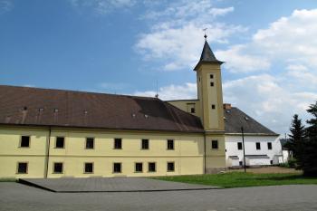 hrad a zámek z náměstí ( © Jan P. Štěpánek 05/2013)