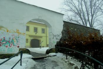  (© Rodochrozit        , 12/2012)