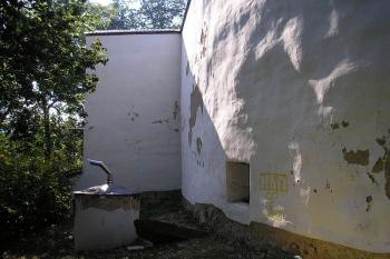 opevnění jádra zámku ( © Ondřej Štěpánek 09/2006)