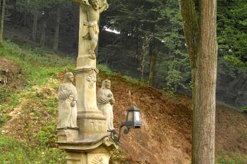 Sousoší Kalvárie v obci Svařeň, součásti Vysokého Mýta. (© Pavel Vítek 09/2023)
