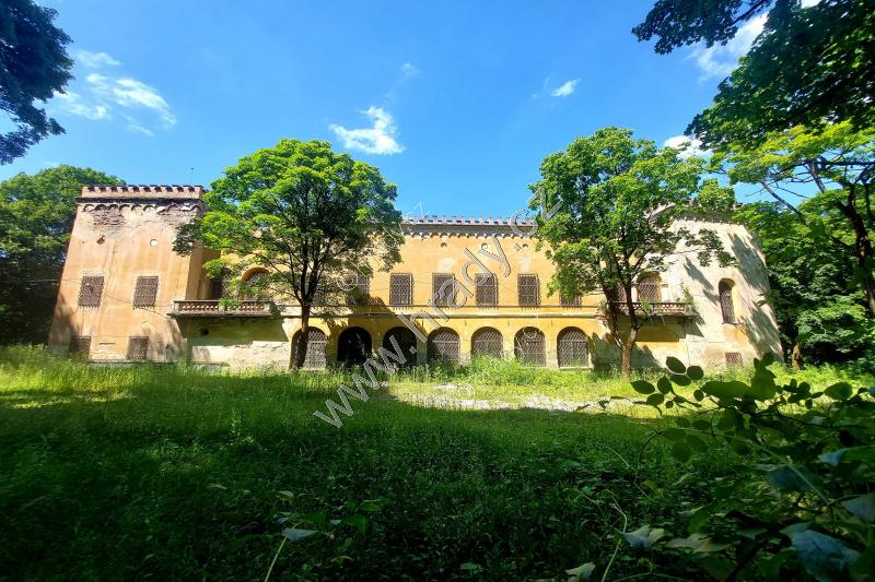 Kaštieľ Radvanských