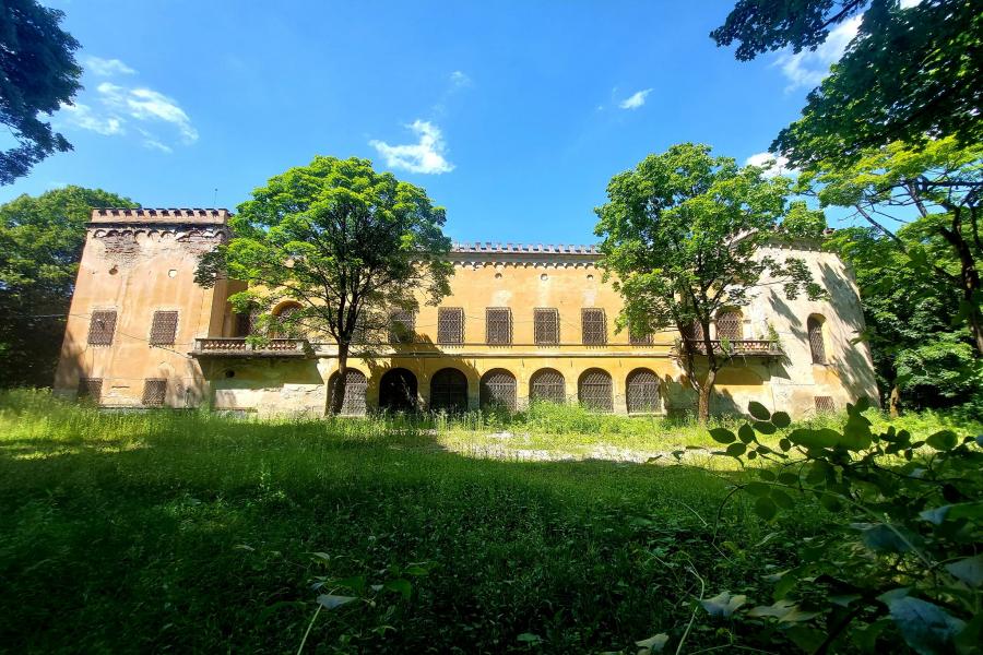 Kaštieľ Radvanských