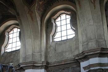 Západní část severní vnitřní stěny hlavní lodi (© Ivan Grisa, 08/2008)