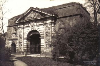 Olomouc - Terezská brána - fotografie z počátku 20.století - (soukr.sbírka IvoR) (© Bruno Reiffenstein Wien VIII.)