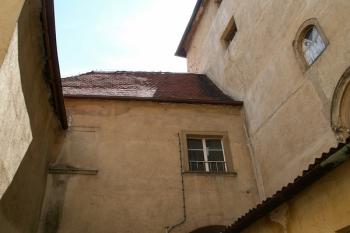Pohled z prvního nádvoří ( © Miroslav BITTER 07/2007)