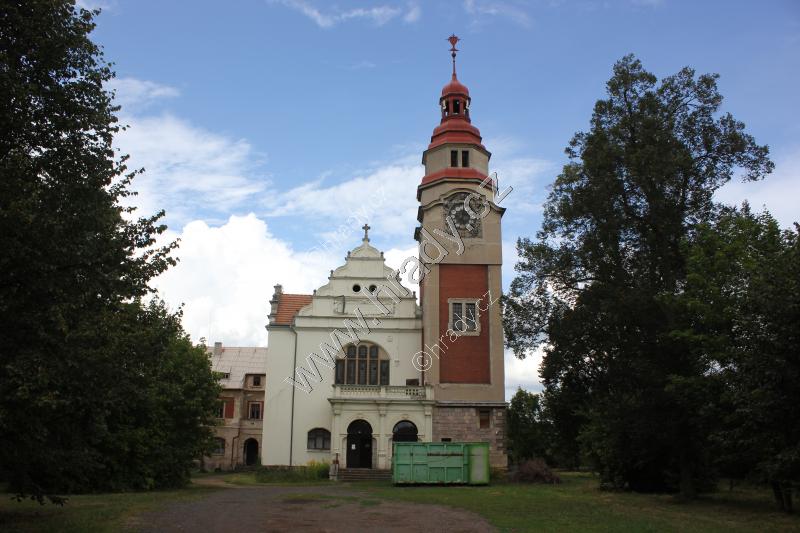 evangelický kostel Zmrtvýchvstání Páně s farou evangelický kostel Zmrtvýchvstání Páně s farou