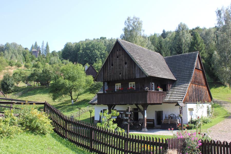 skanzen Pstrążna