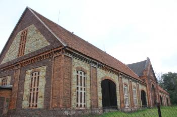 Zámecký hospodářský dvůr (© Luděk Vláčil  08/2024)